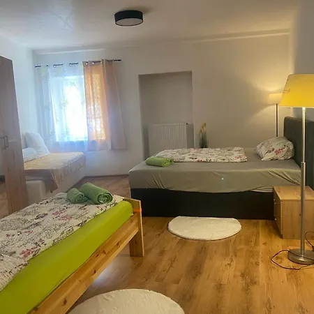Am Schlosspark 2 Apartment *